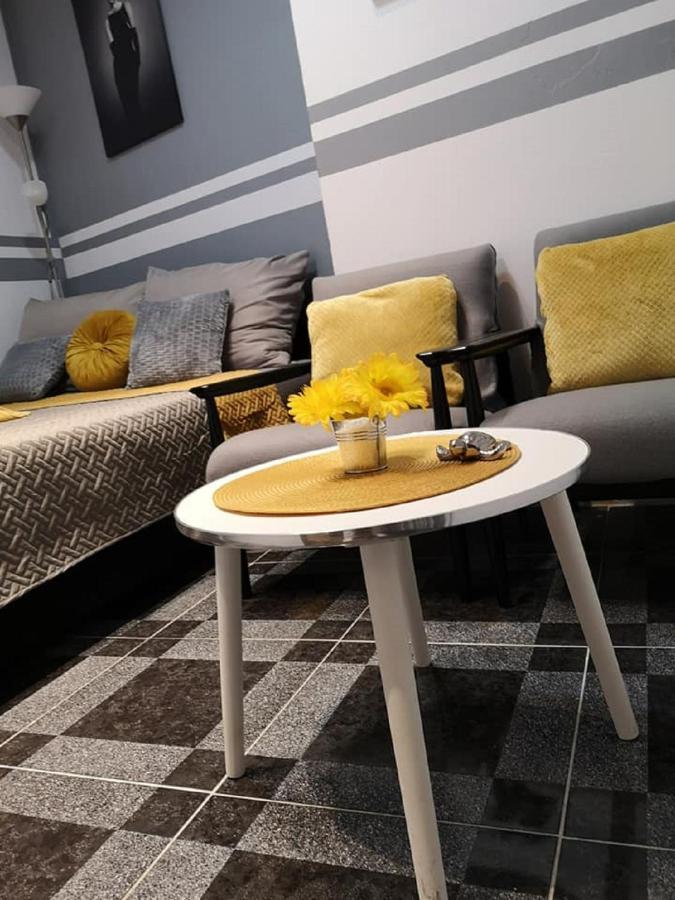 Decumana Apartment *
