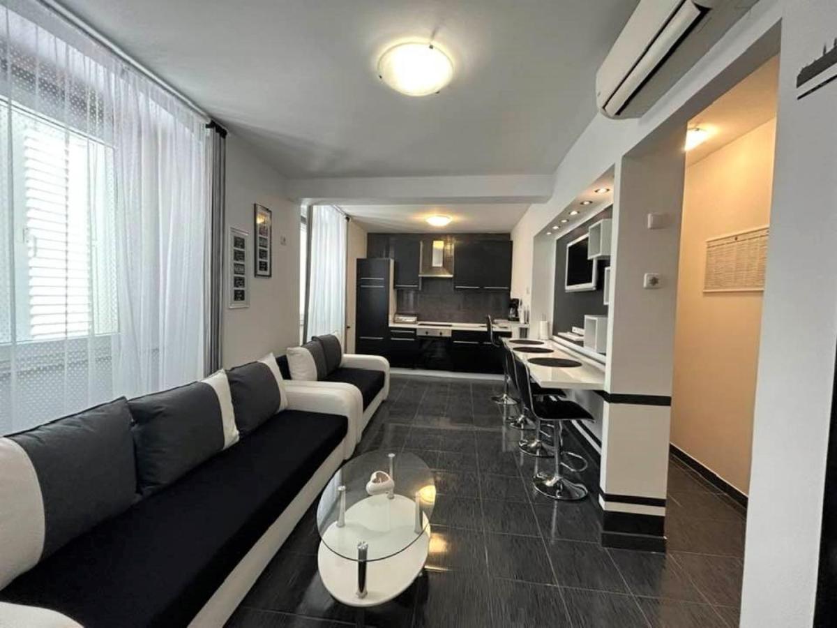 Decumana Apartment Krk Town