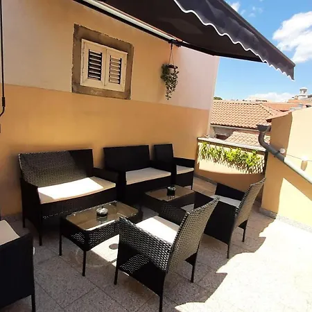 Apartment Decumana Krk Town Buitenkant foto