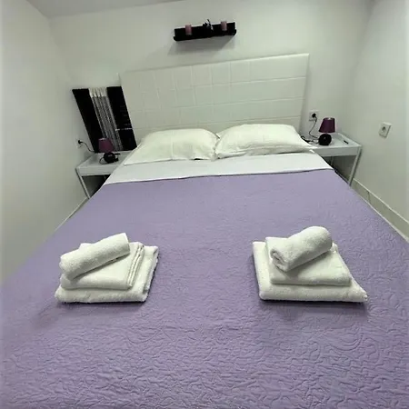 Apartment Decumana Krk Town Buitenkant foto